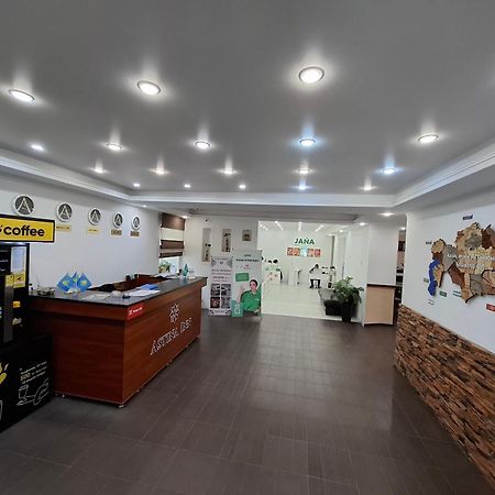 Astina Hotel أستانا المظهر الخارجي الصورة