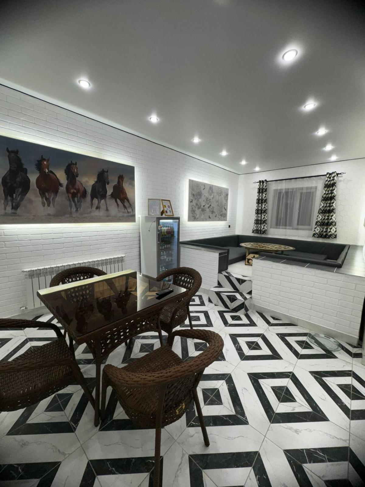 Astina Hotel أستانا المظهر الخارجي الصورة