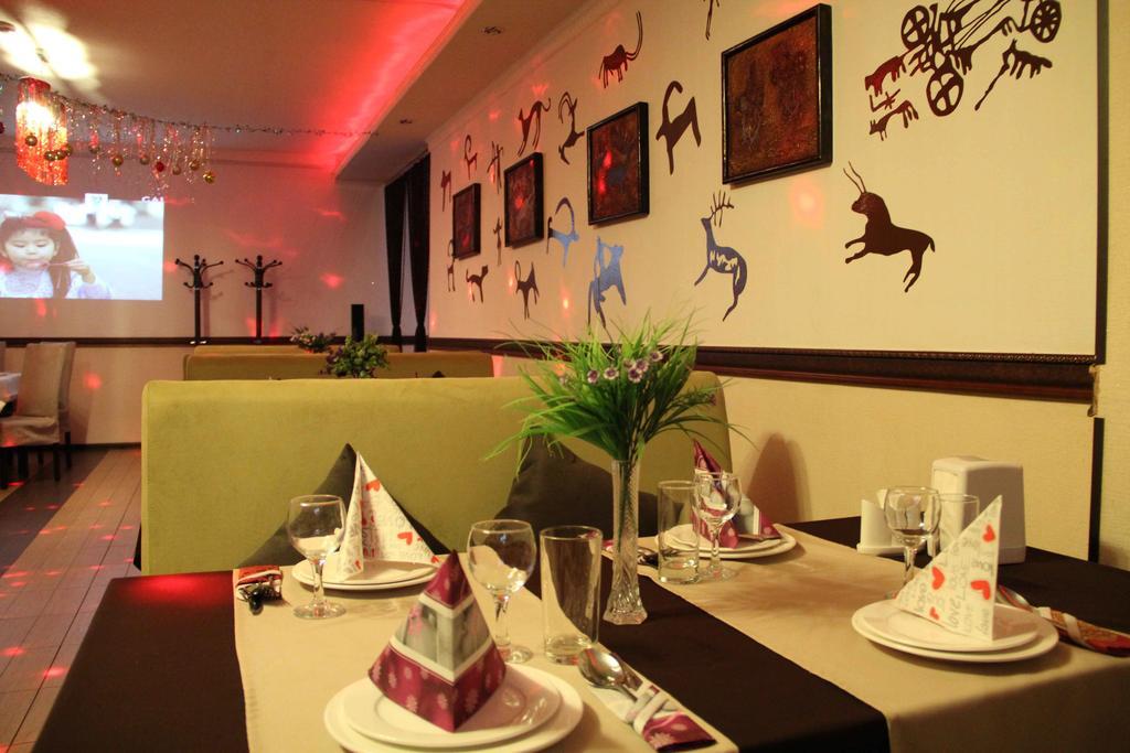 Astina Hotel أستانا المظهر الخارجي الصورة