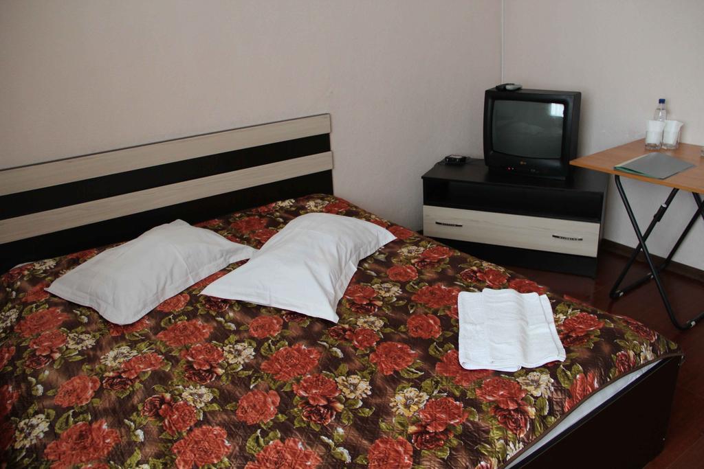 Astina Hotel أستانا الغرفة الصورة